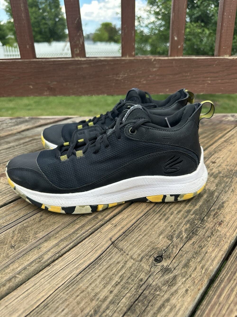 Size M10/W11.5 Under Armour UA 3Z5 Curry Black Unisex Sneaker Shoes 3023087-004